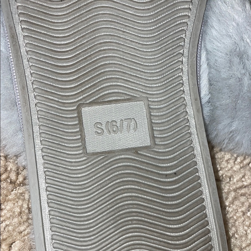 Gray Fur Slippers - Picture 3 of 5